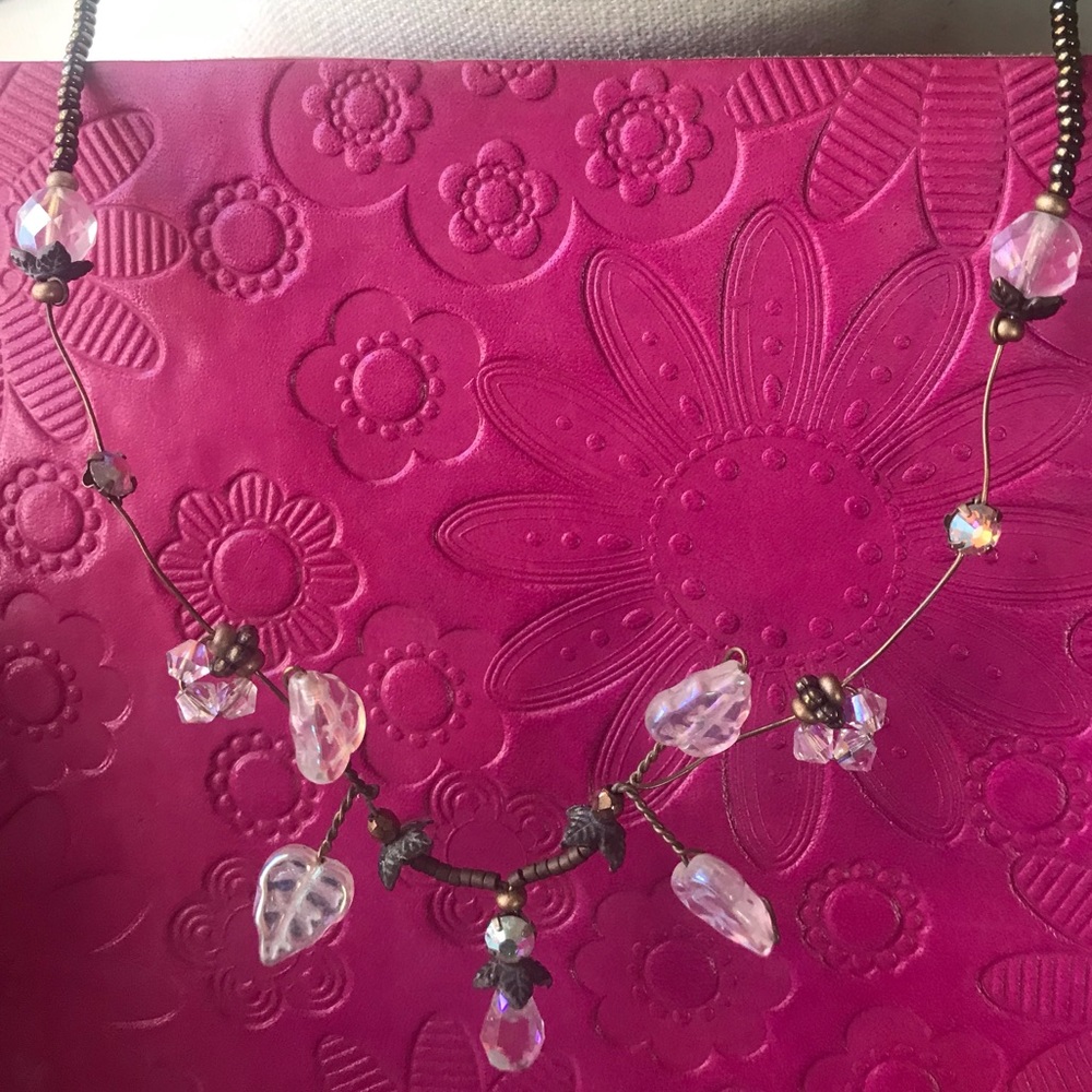 ✨Flexible wire boho hippy beaded necklace, iridescent floral vines leaves